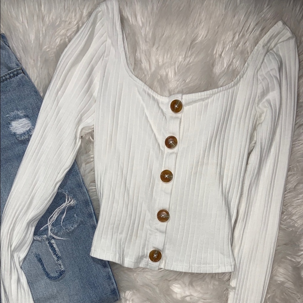 White full sleeves button down crop top